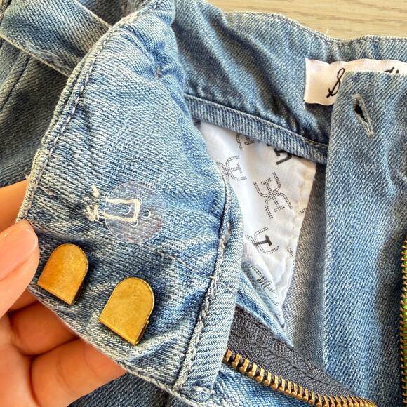 Sam Edelman Women’s High Rise Denim Trouser Shorts Size 2 Blue NWT - Picture 4 of 10